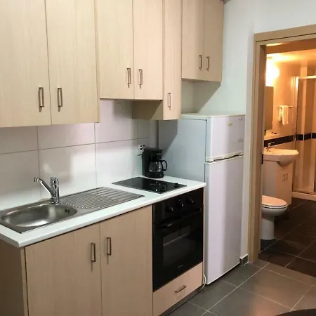 A.k.n. Central Apts Apartment